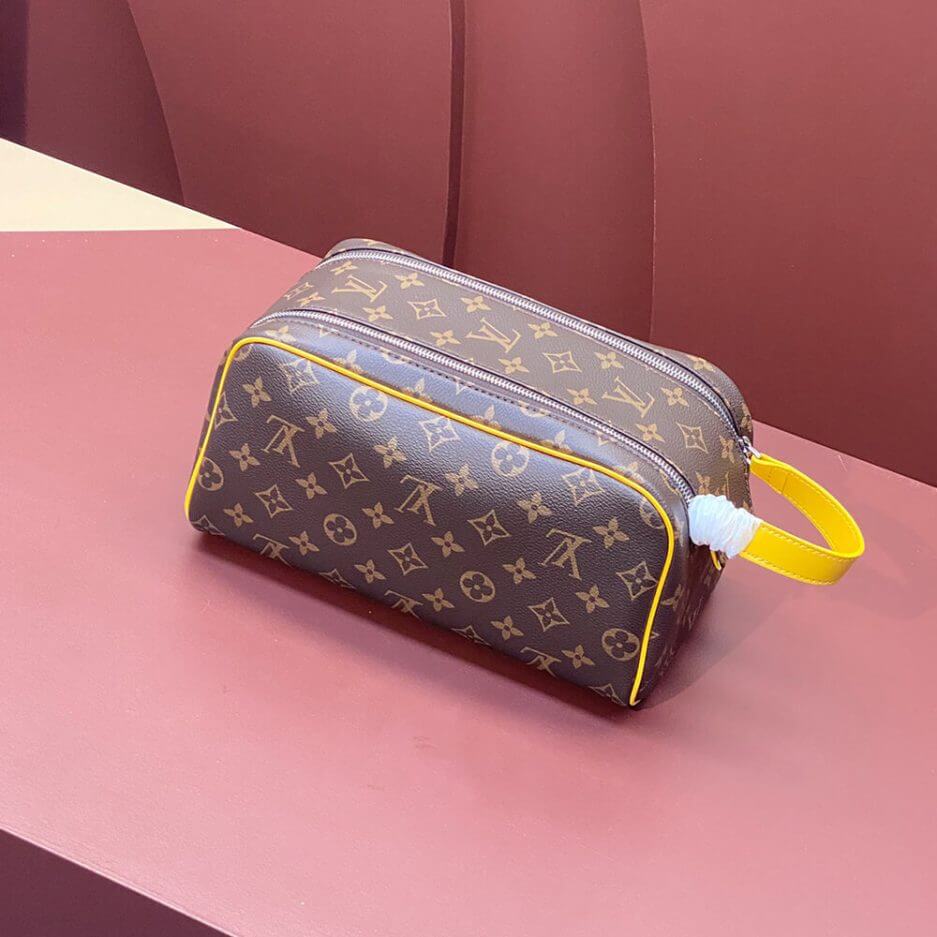 LV Dopp Kit